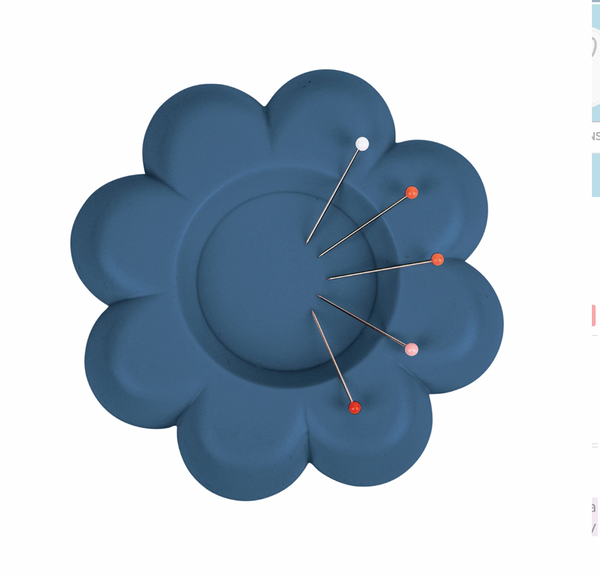 Lori Holt Flower Power Magnetic Flower Pin Holder