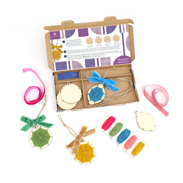 Woven Hanging Decorations Craft Kit