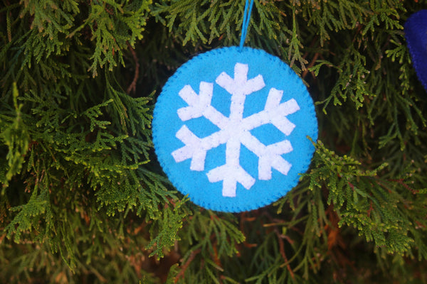 Holiday Hand Sewing: FAMILY Workshop - NEWTON