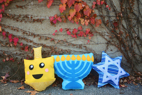 Hanukkah Pillow Workshop: FAMILY Workshop - BROOKLINE