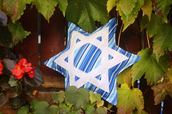 Hanukkah Pillow Workshop: FAMILY Workshop - NEWTON